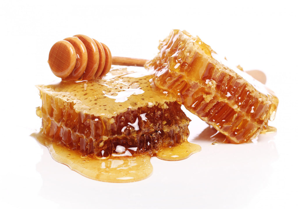 Close-up image of fresh, thick unpasteurized honey.